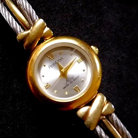 Armitron Bracelet Woman Watch - Picture 3 of 9